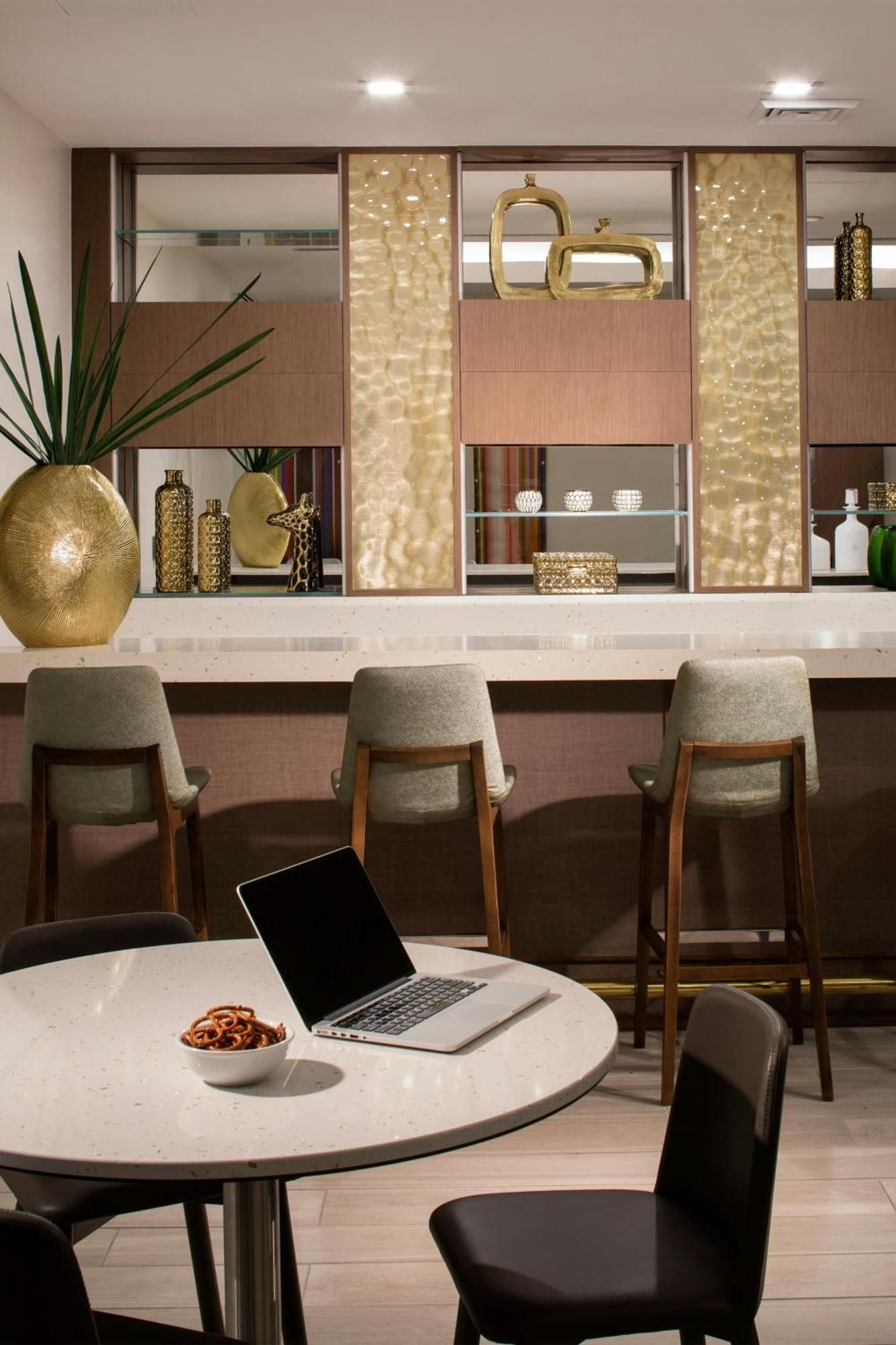 Residence Inn By Marriott Miami Beach South Beach Zewnętrze zdjęcie